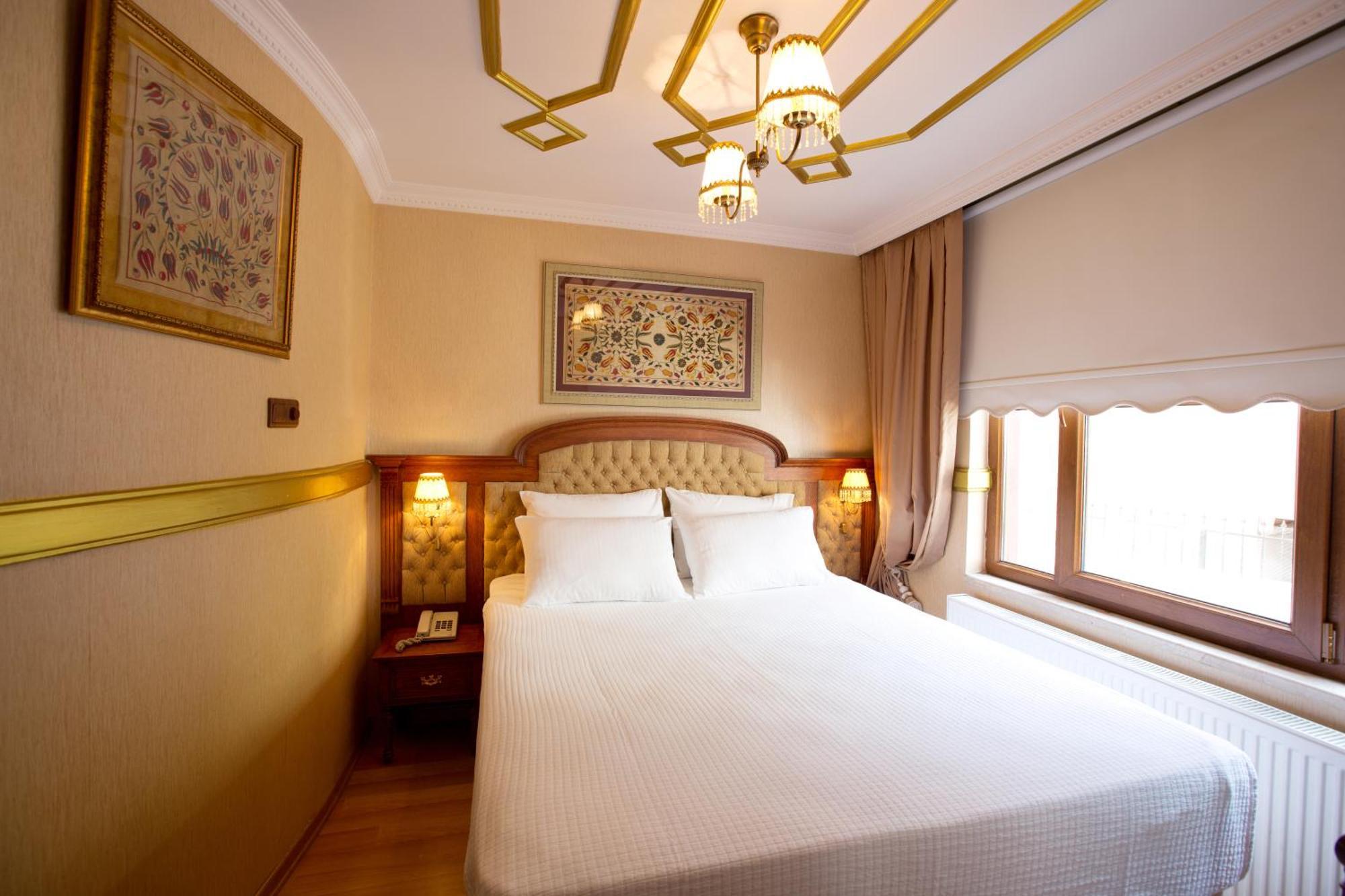 Aruna Hotel 4*